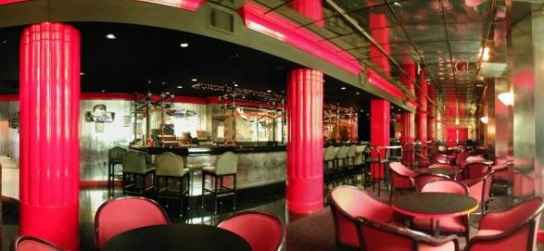 BENTLEY MIRROR ROOM LOUNGE